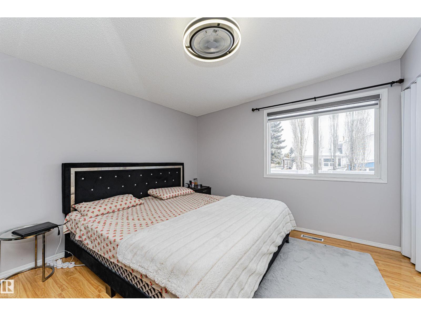 10412 39 AV NW, Edmonton