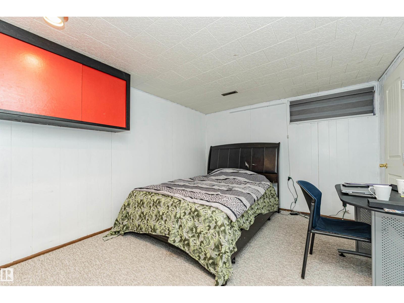 10412 39 AV NW, Edmonton