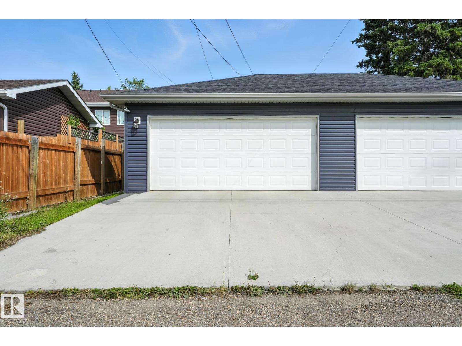 10438 154 ST NW, Edmonton