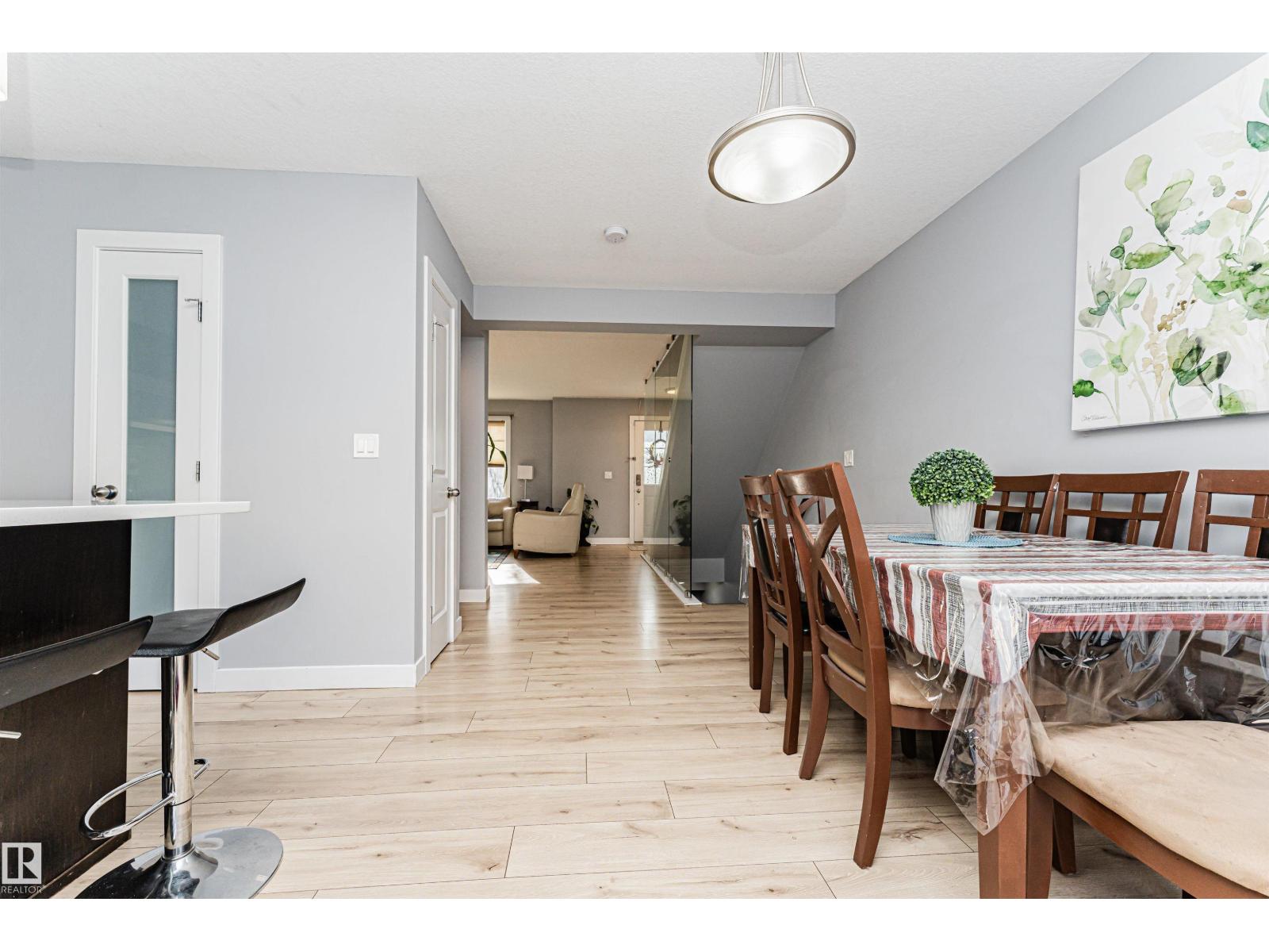 #35 675 ALBANY WY NW NW, Edmonton