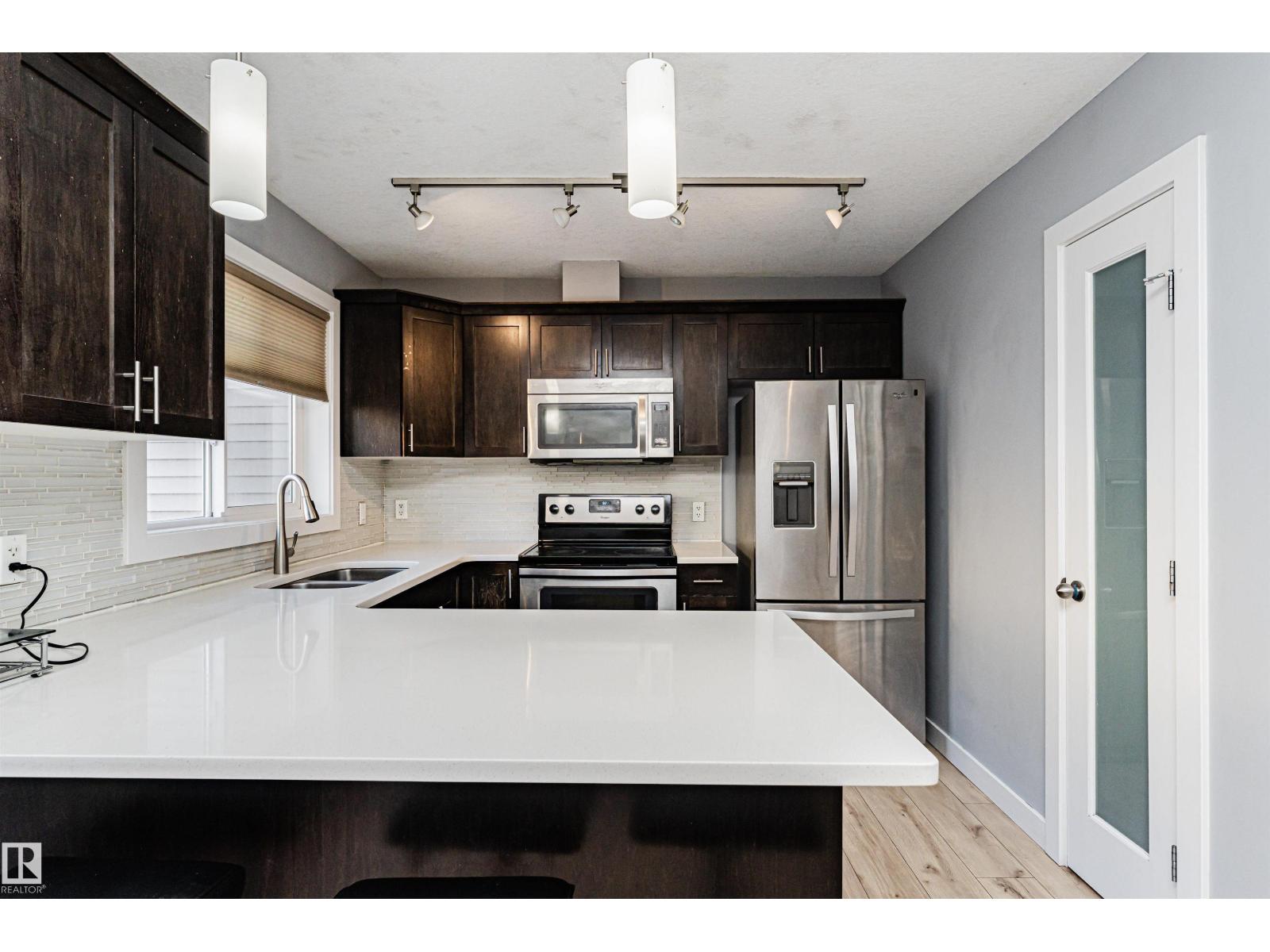 #35 675 ALBANY WY NW NW, Edmonton