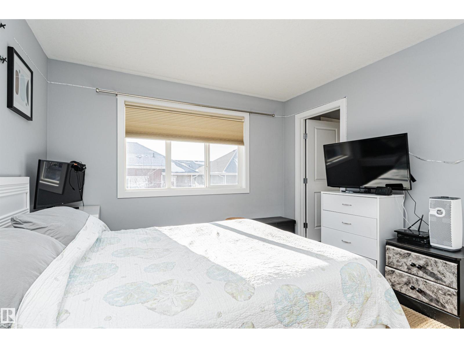 #35 675 ALBANY WY NW NW, Edmonton