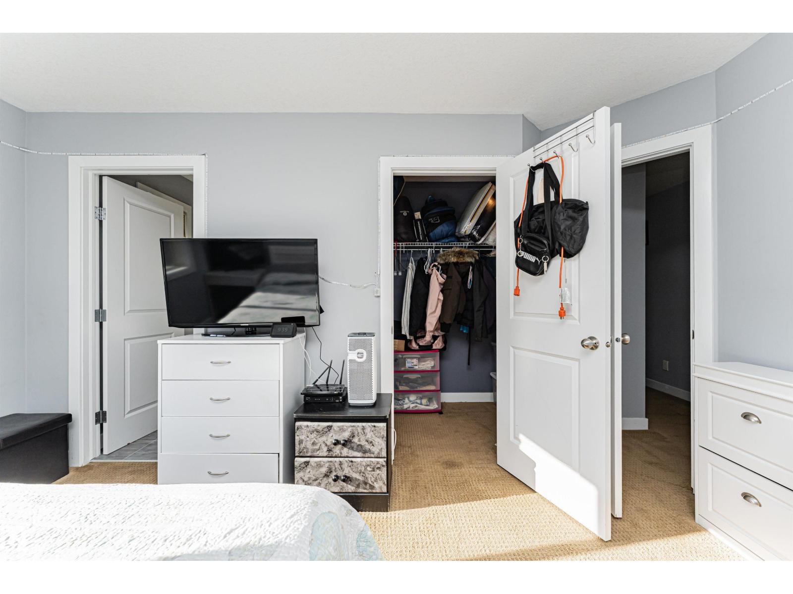 #35 675 ALBANY WY NW NW, Edmonton