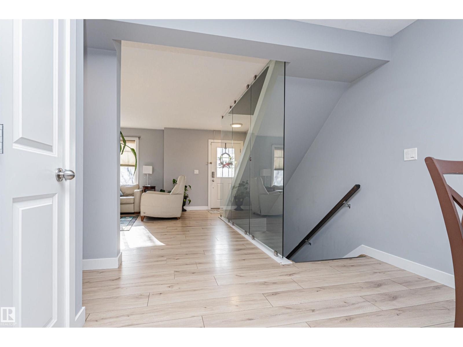 #35 675 ALBANY WY NW NW, Edmonton