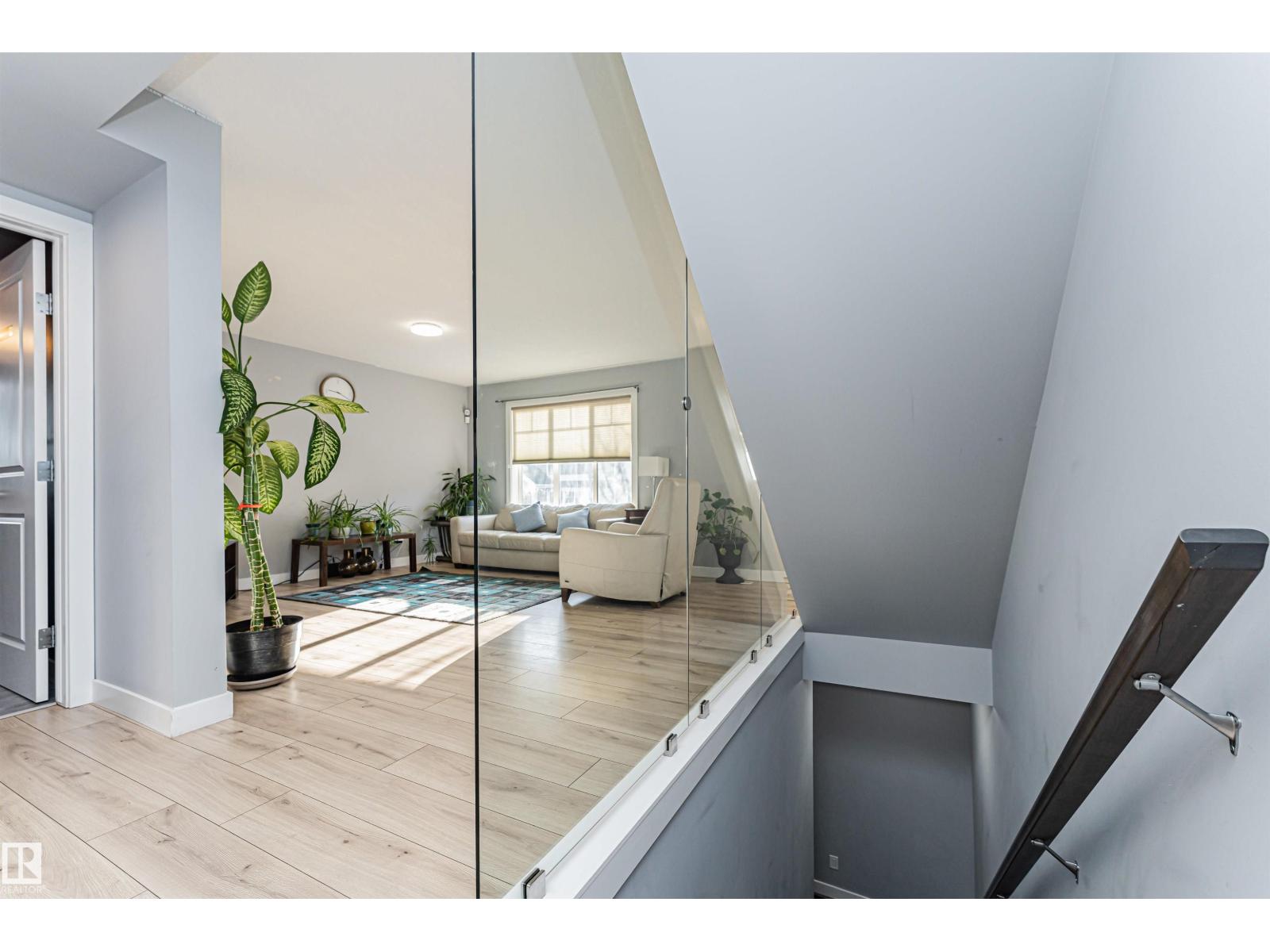 #35 675 ALBANY WY NW NW, Edmonton