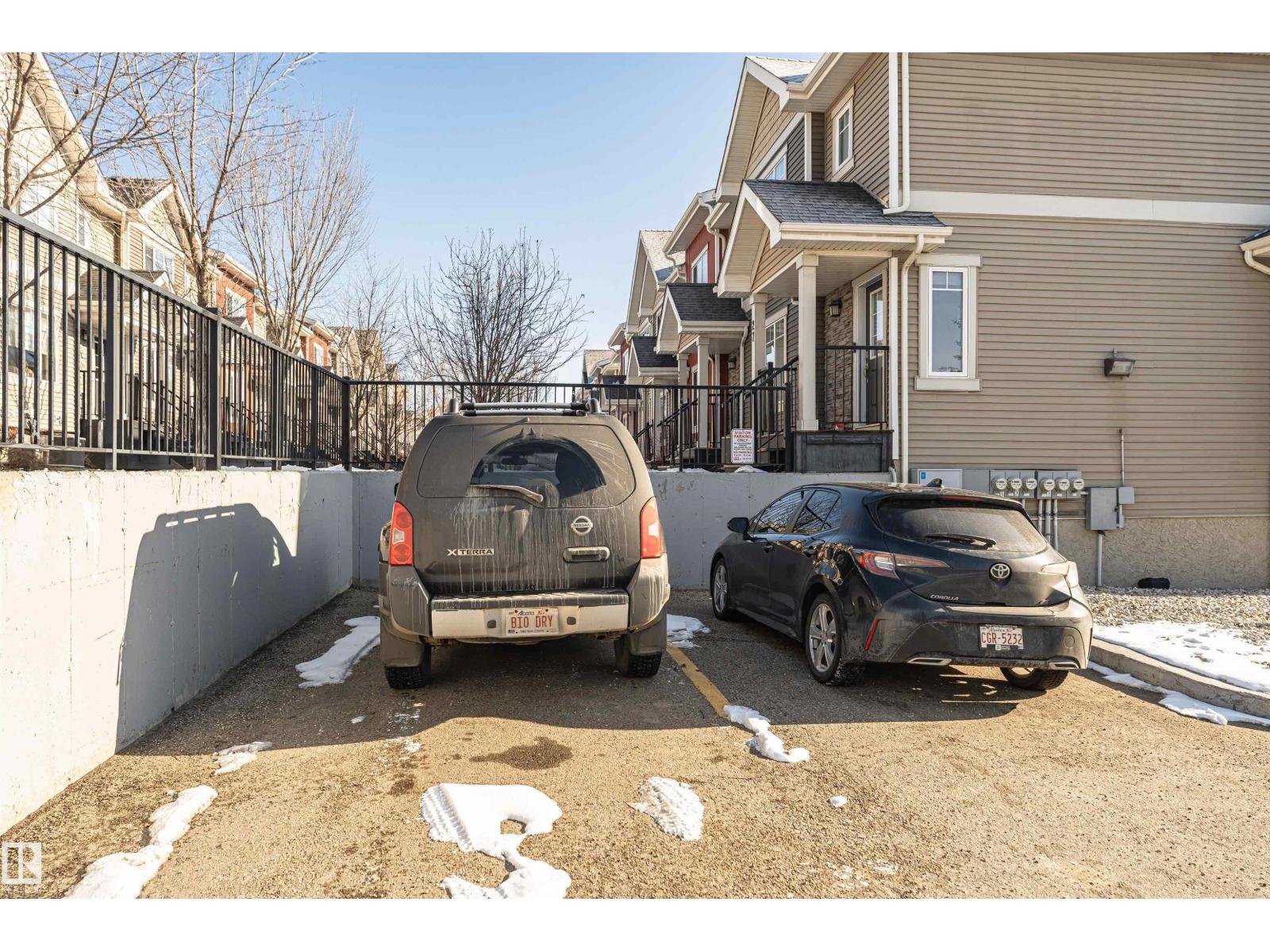 #35 675 ALBANY WY NW NW, Edmonton