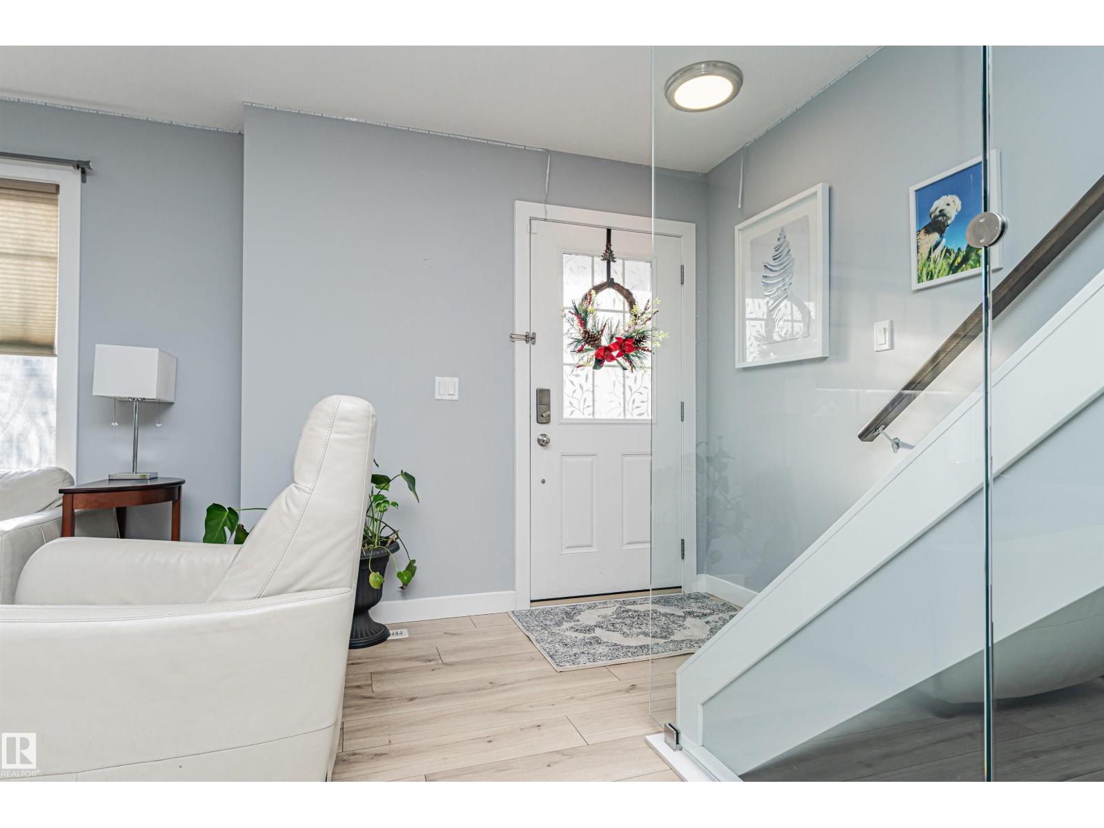 #35 675 ALBANY WY NW NW, Edmonton