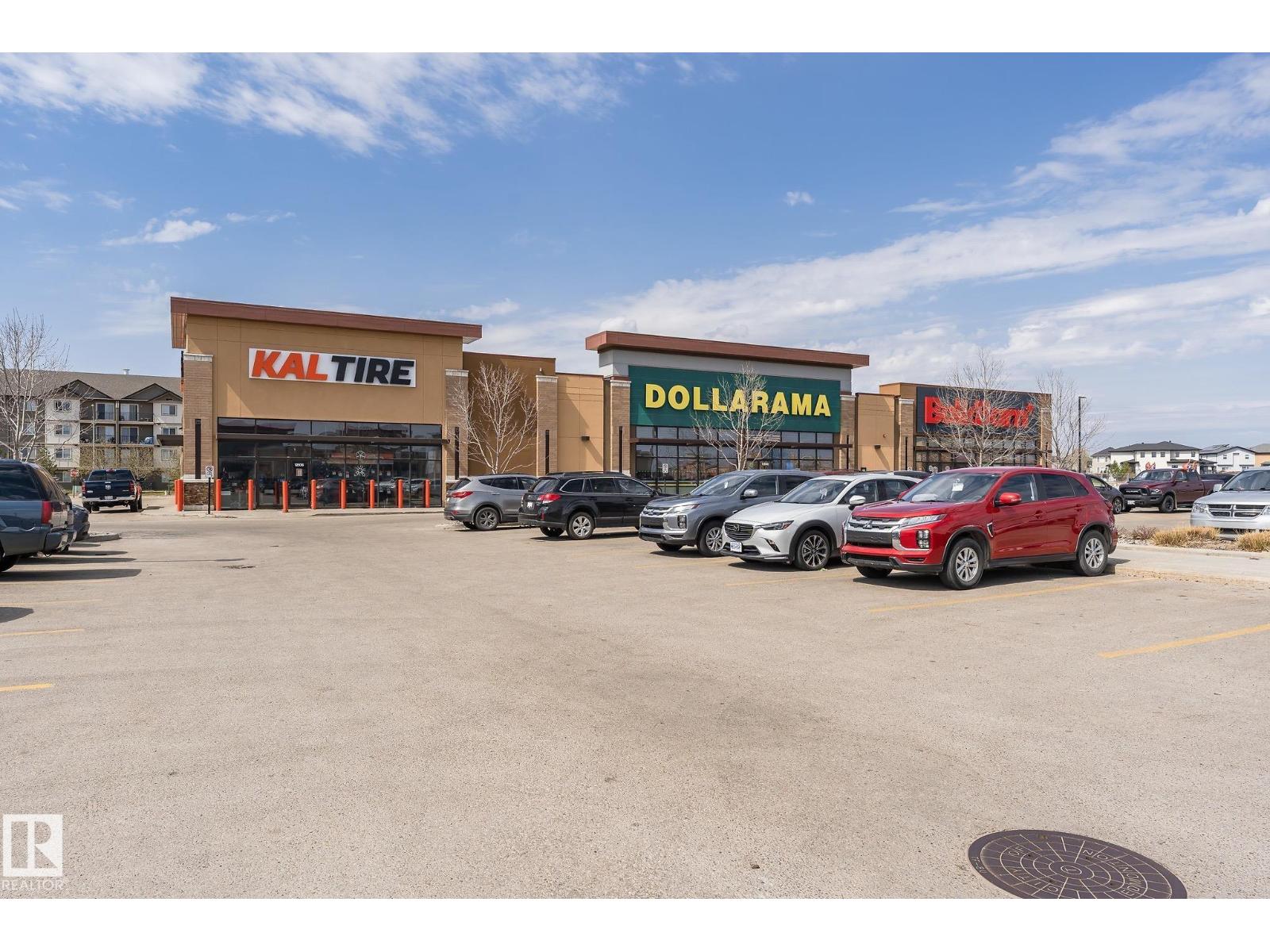 #35 675 ALBANY WY NW NW, Edmonton