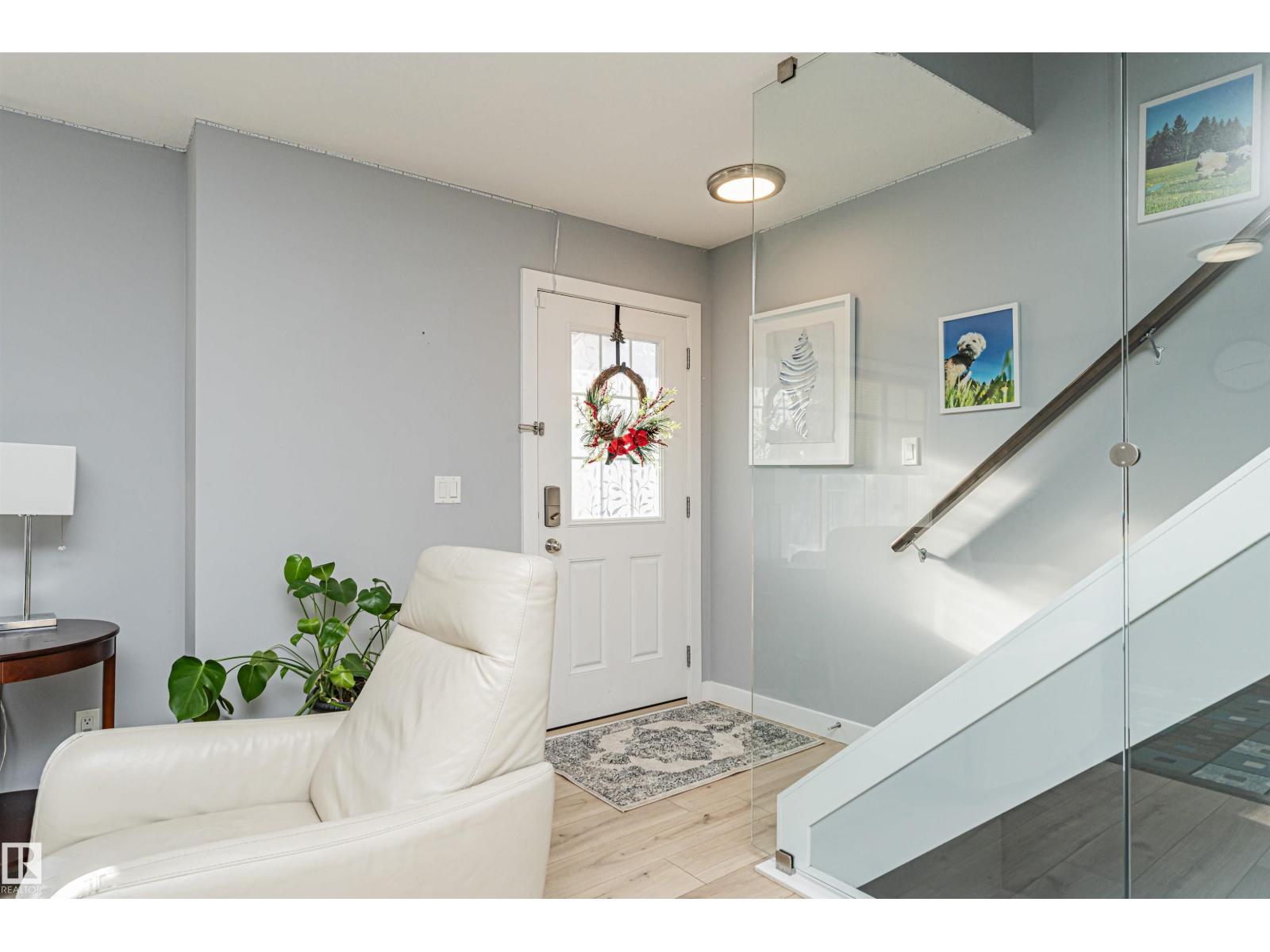 #35 675 ALBANY WY NW NW, Edmonton