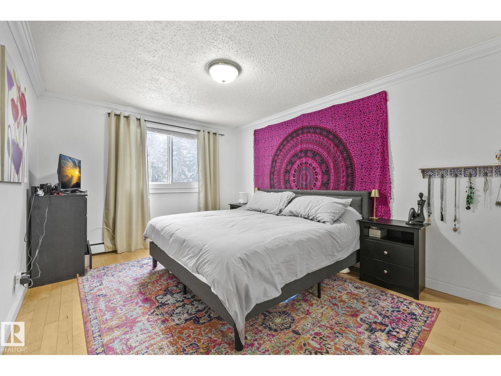 #303 10165 113 ST NW - 11