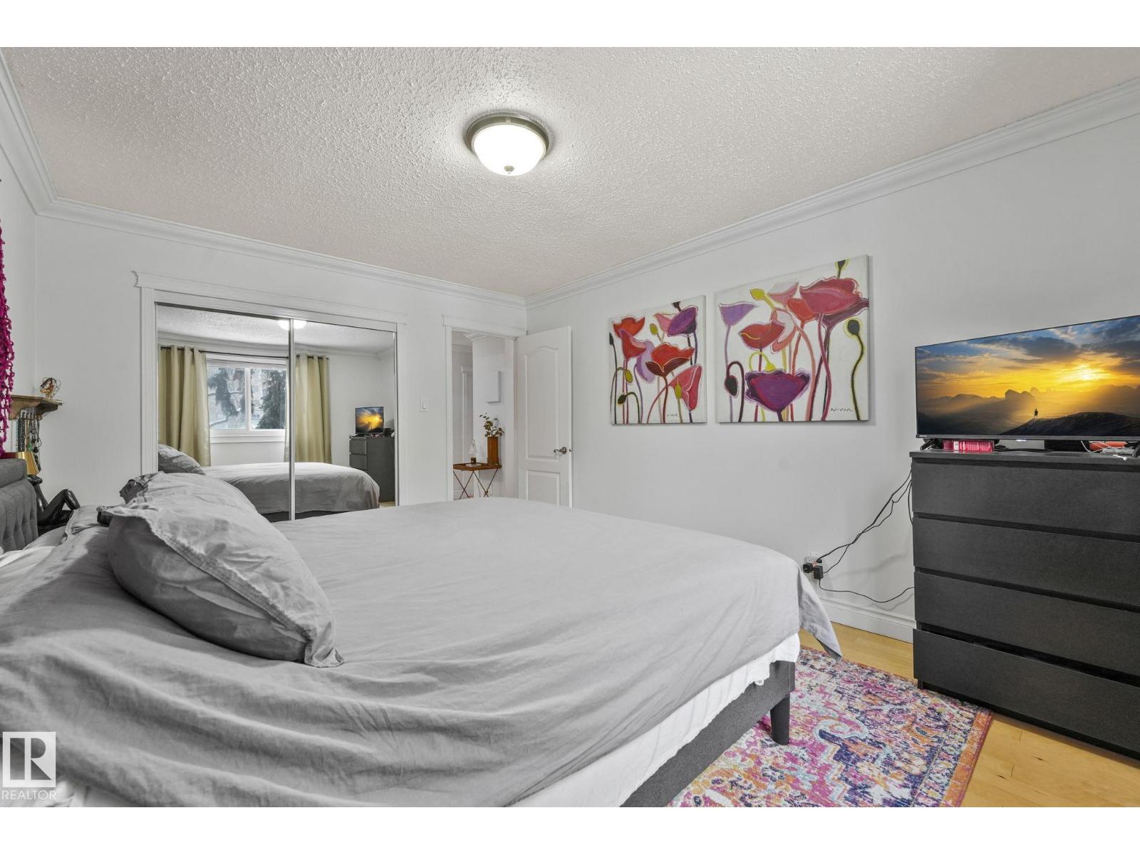 #303 10165 113 ST NW - 12