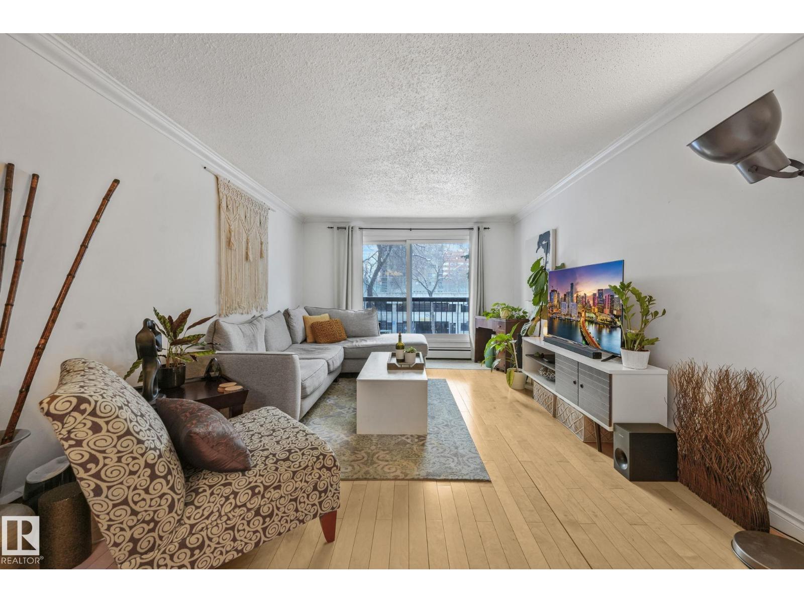 #303 10165 113 ST NW - 2