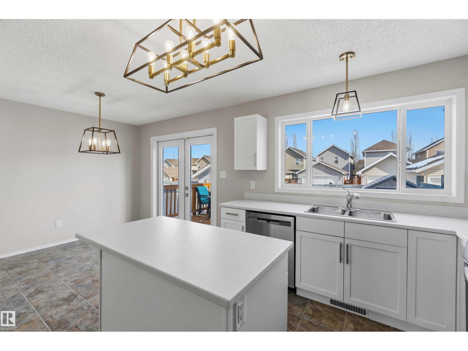 2003 71 ST SW, Edmonton