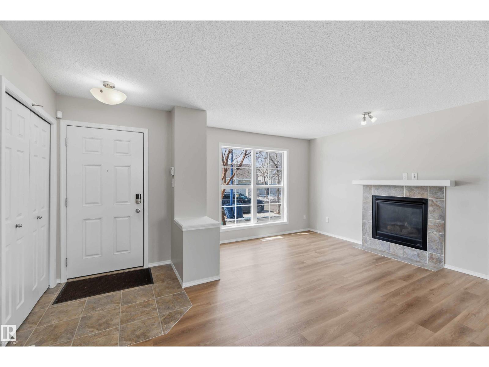 2003 71 ST SW, Edmonton