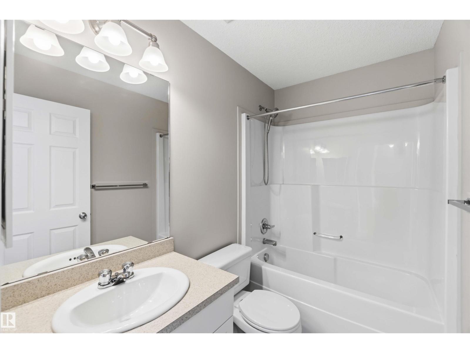 2003 71 ST SW, Edmonton