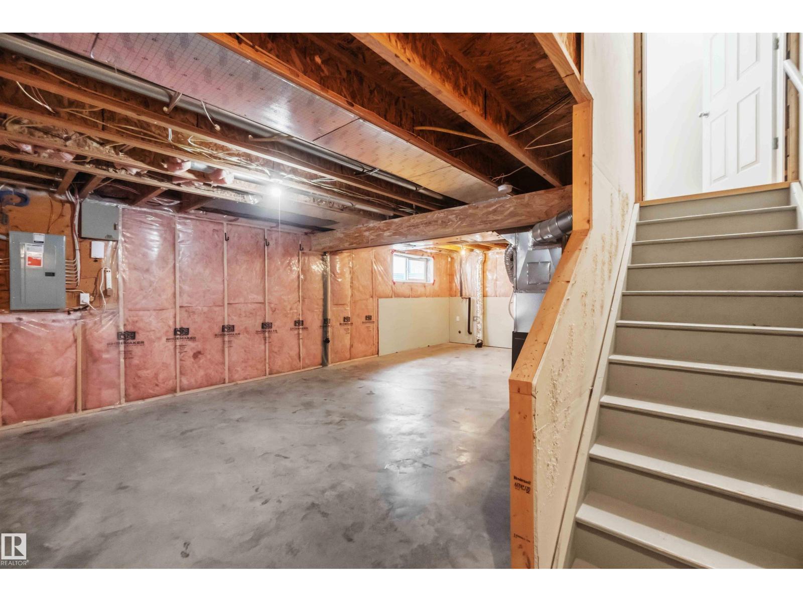 2003 71 ST SW, Edmonton