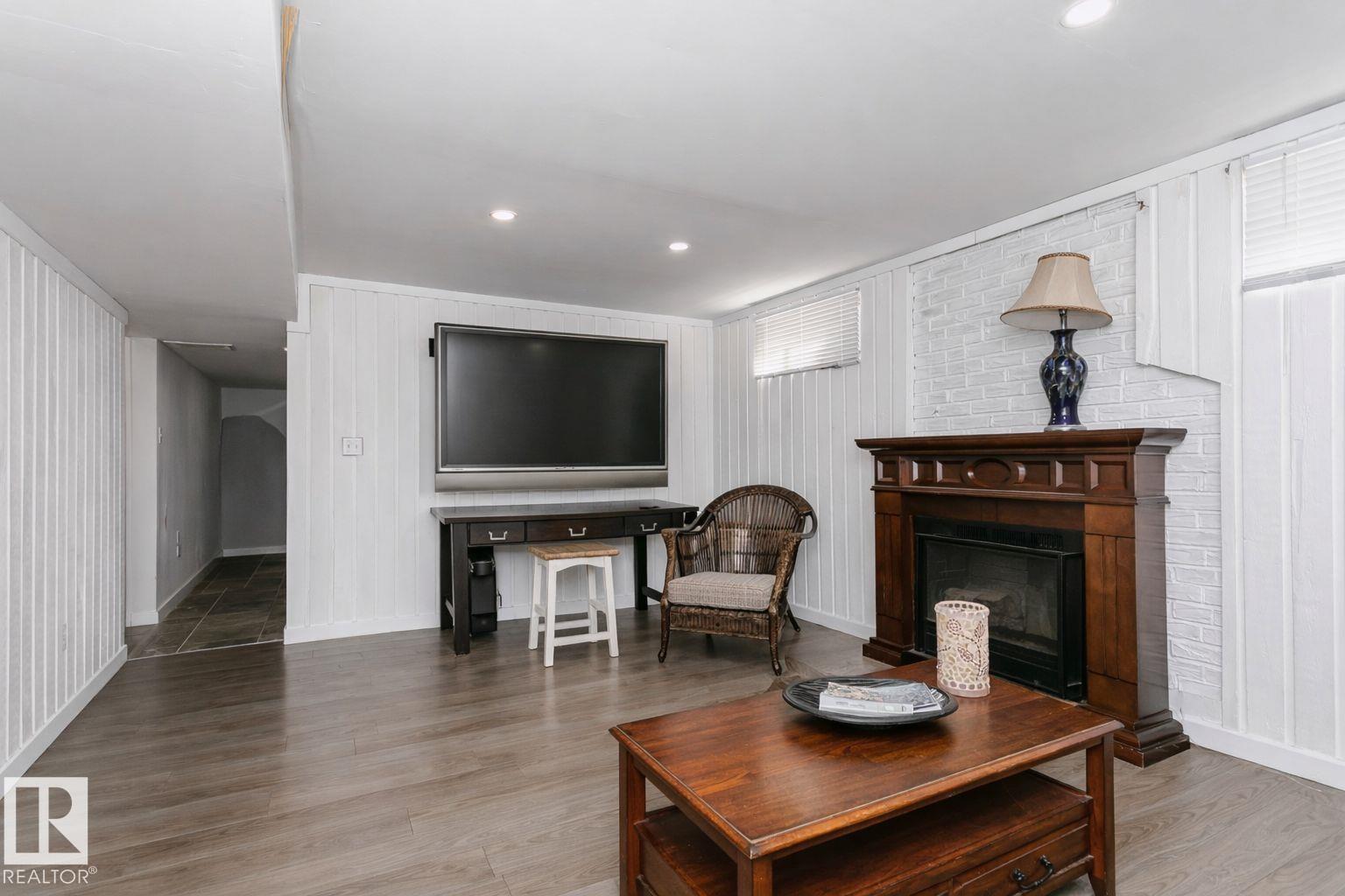 31 SANDPIPER DR, Sherwood Park