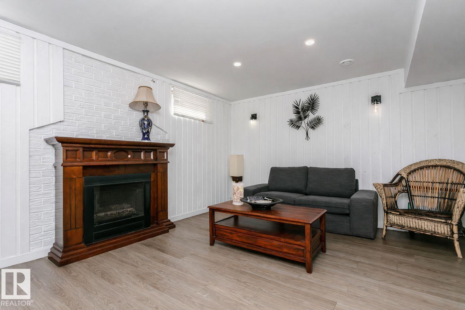 31 SANDPIPER DR, Sherwood Park