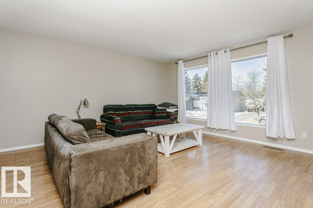 31 SANDPIPER DR, Sherwood Park