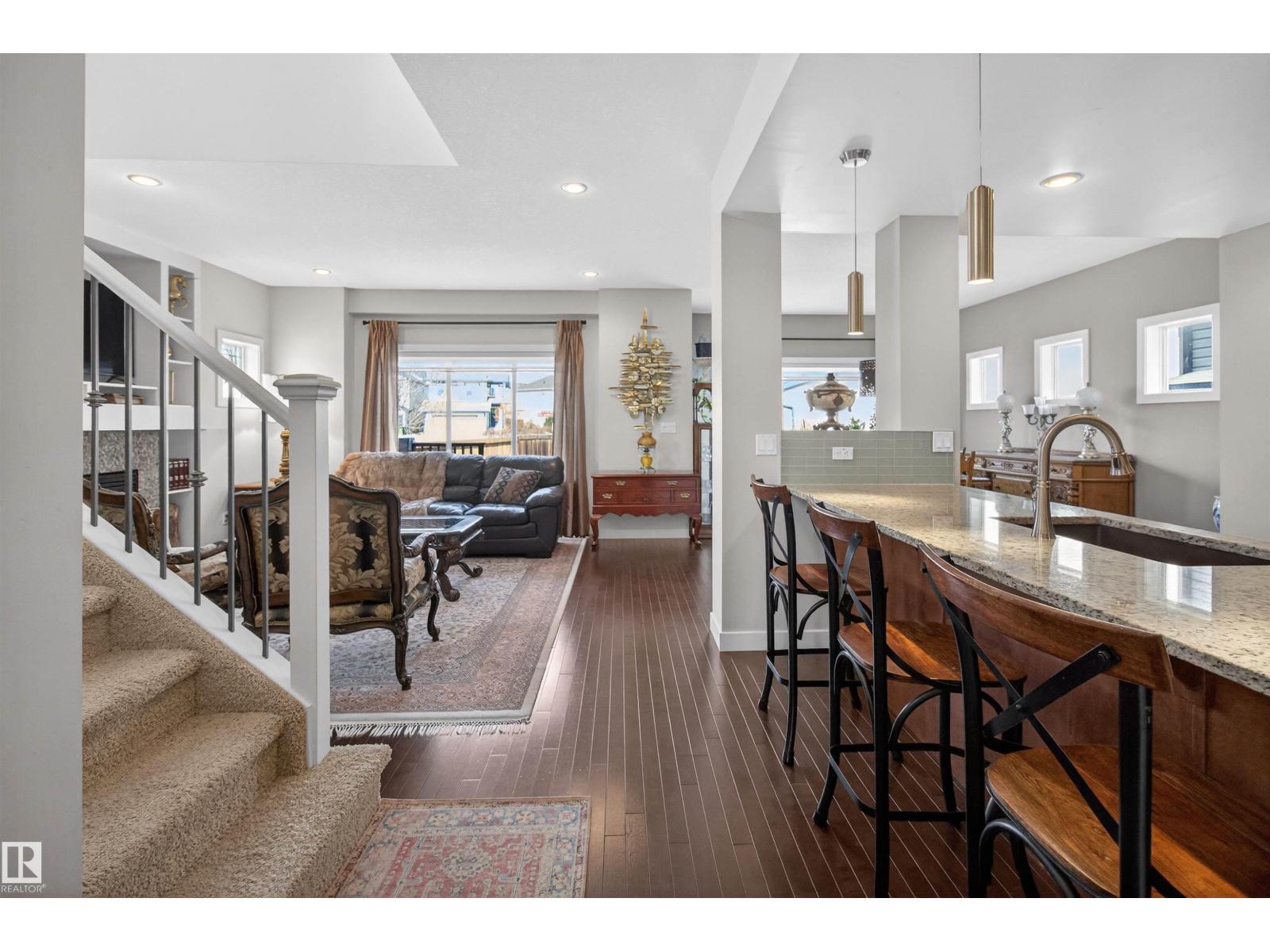 22030 95A AV NW, Edmonton