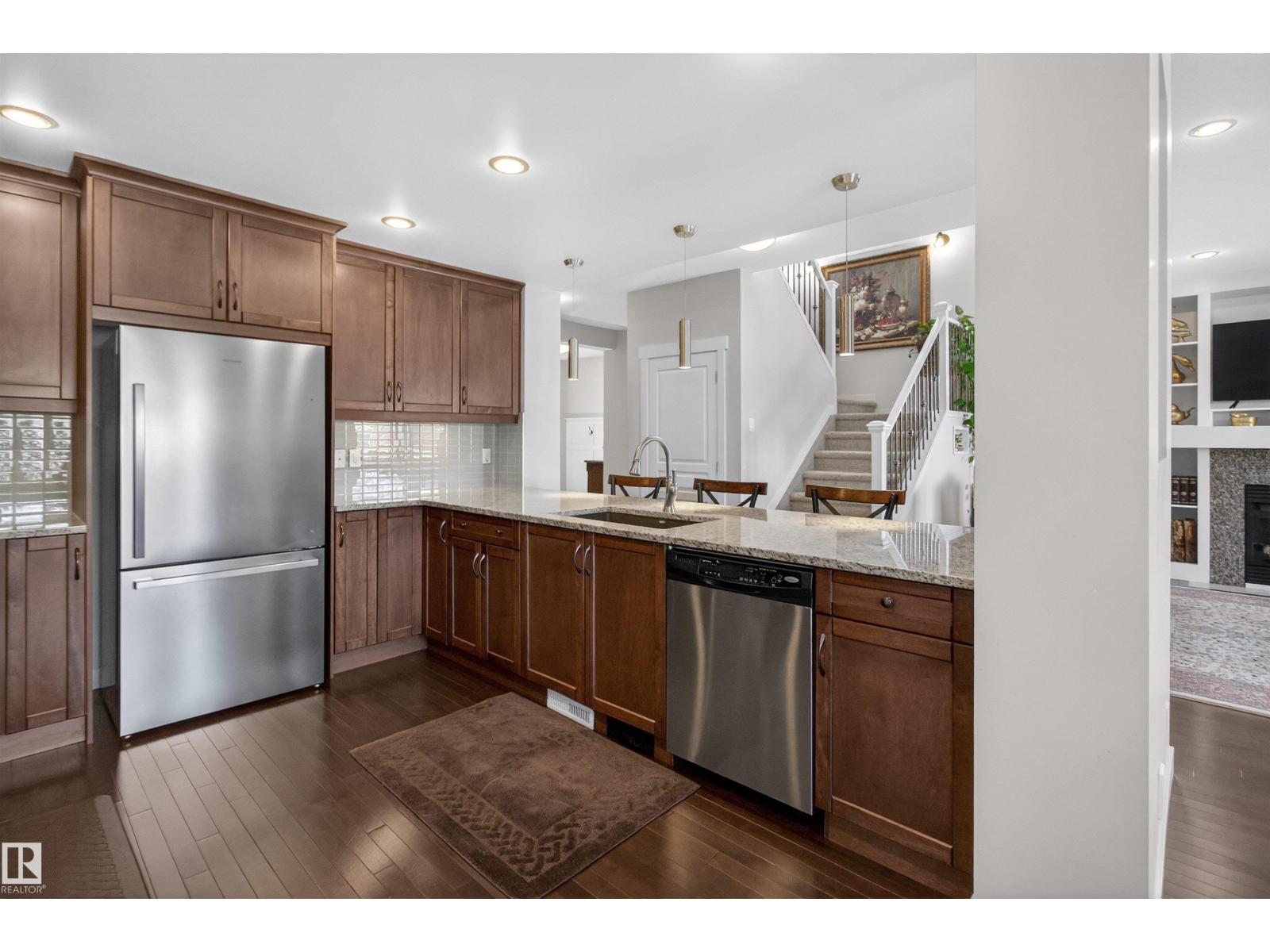 22030 95A AV NW, Edmonton