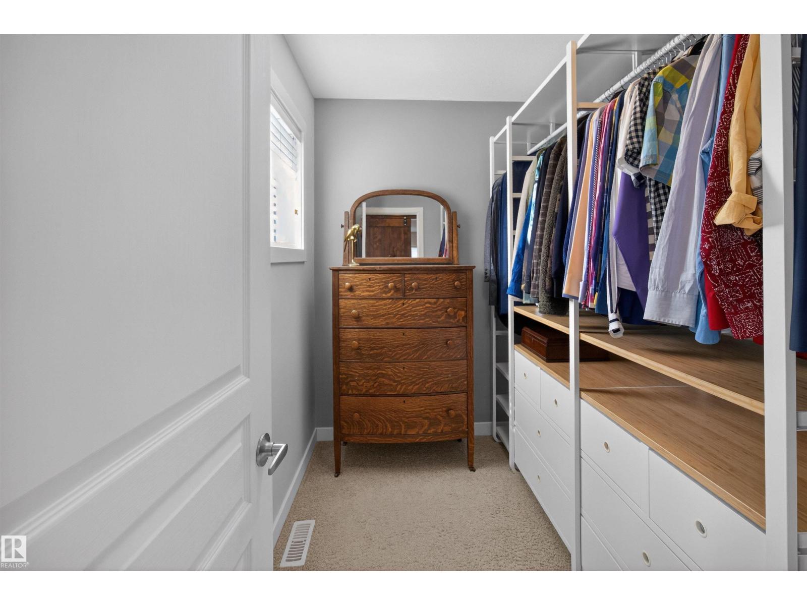 22030 95A AV NW, Edmonton