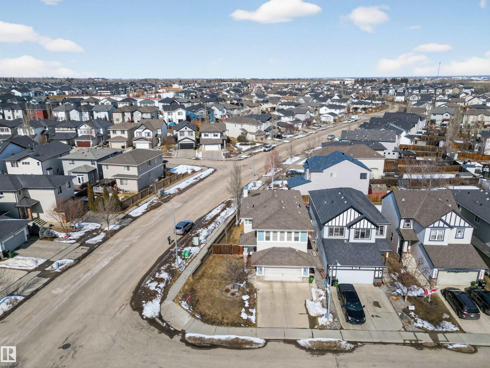 22030 95A AV NW, Edmonton