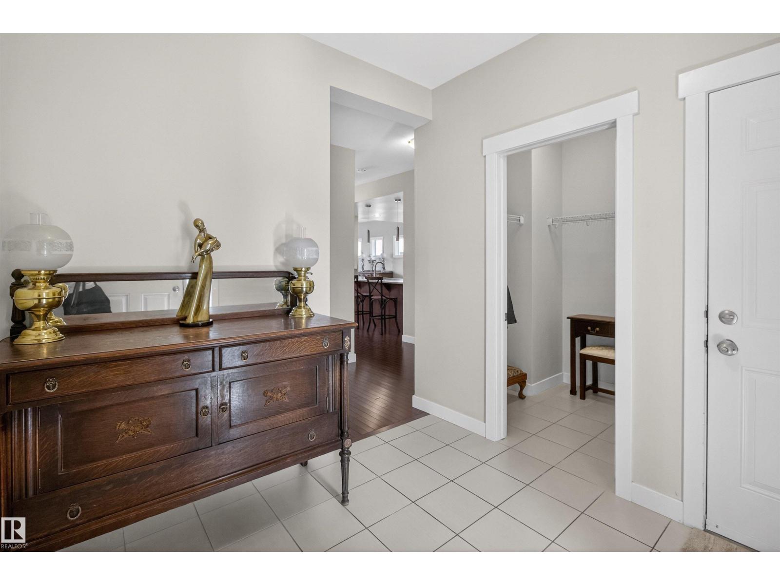 22030 95A AV NW, Edmonton