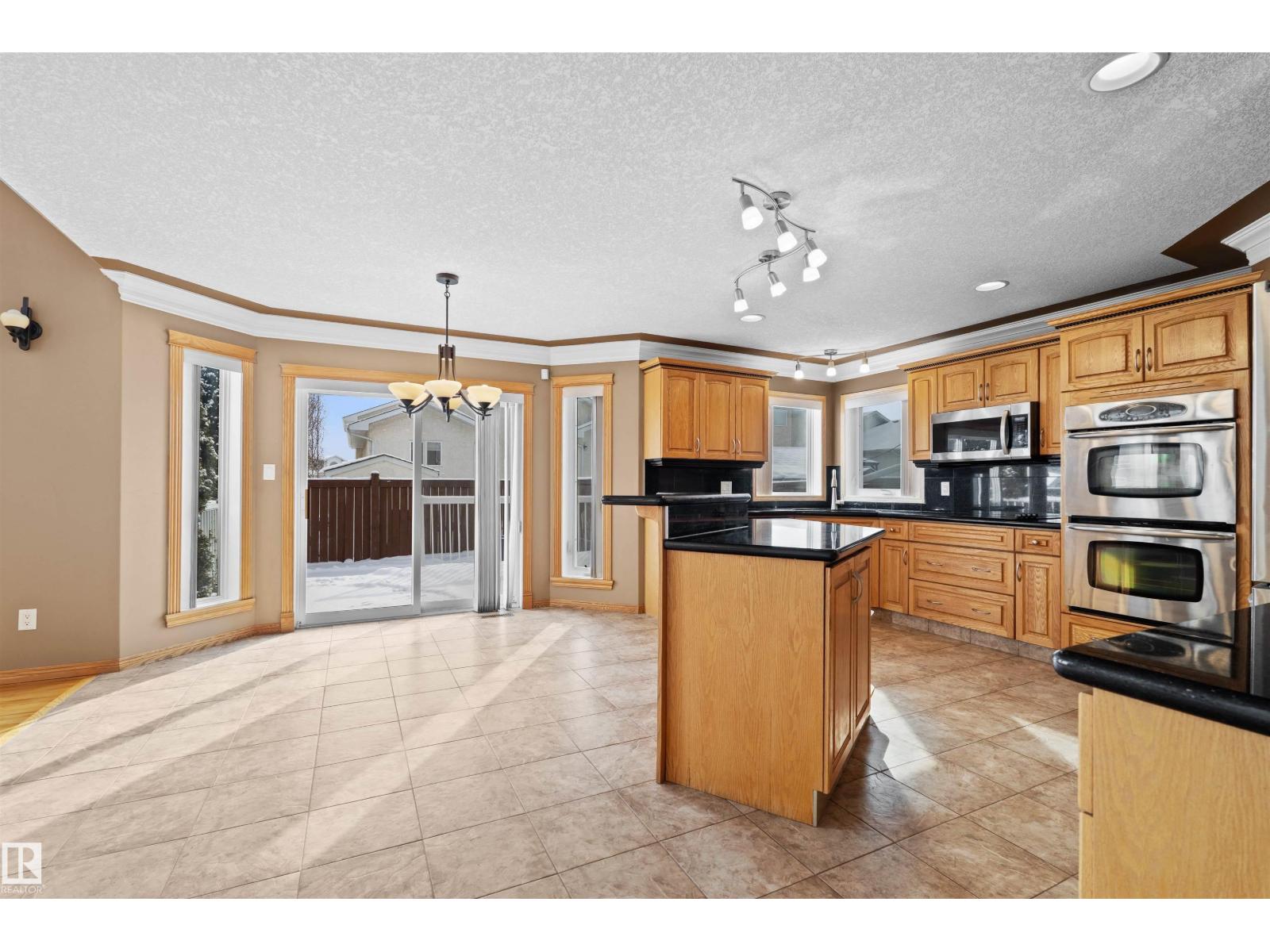 15907 91 ST NW, Edmonton