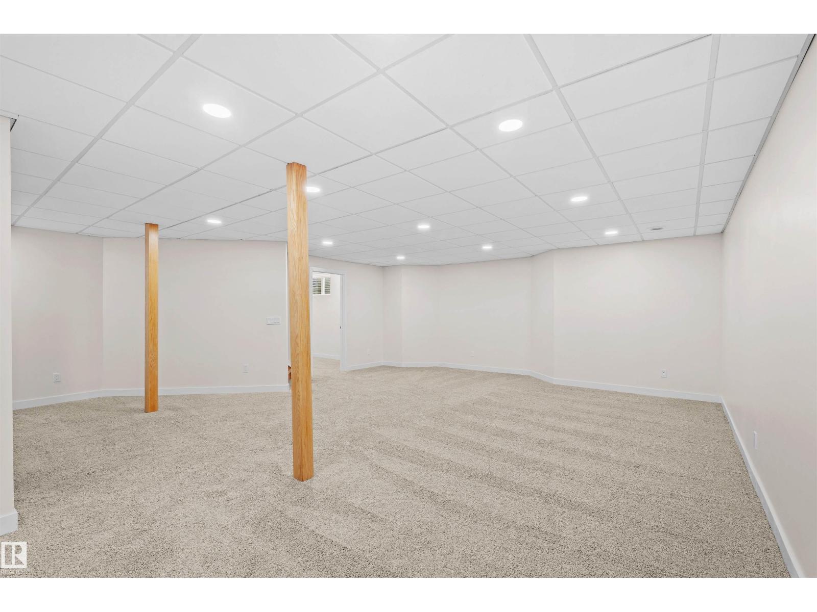 15907 91 ST NW, Edmonton