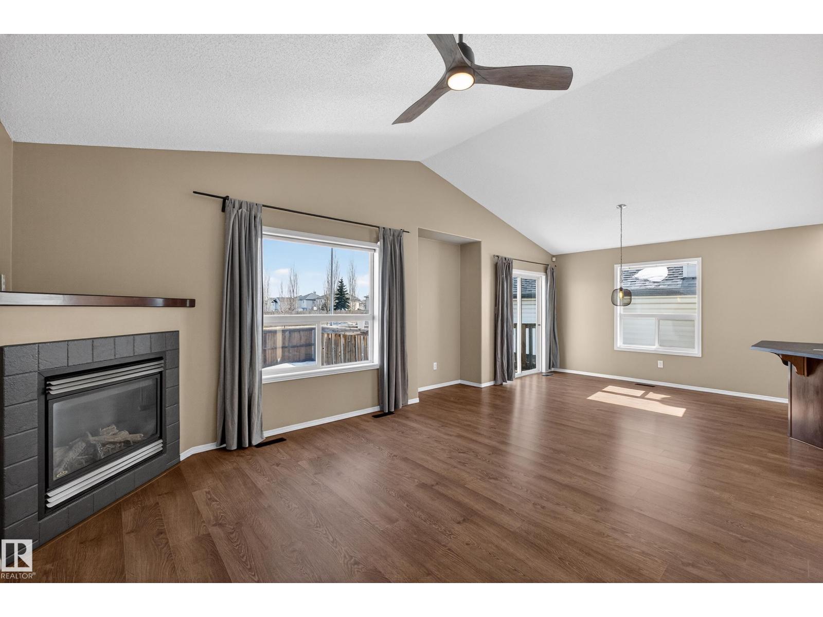 3779 18 ST NW, Edmonton