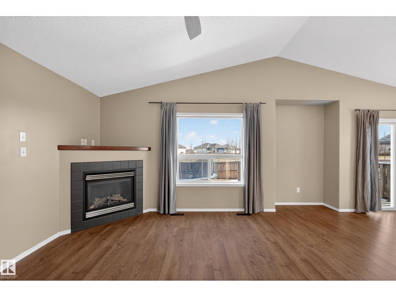 3779 18 ST NW, Edmonton