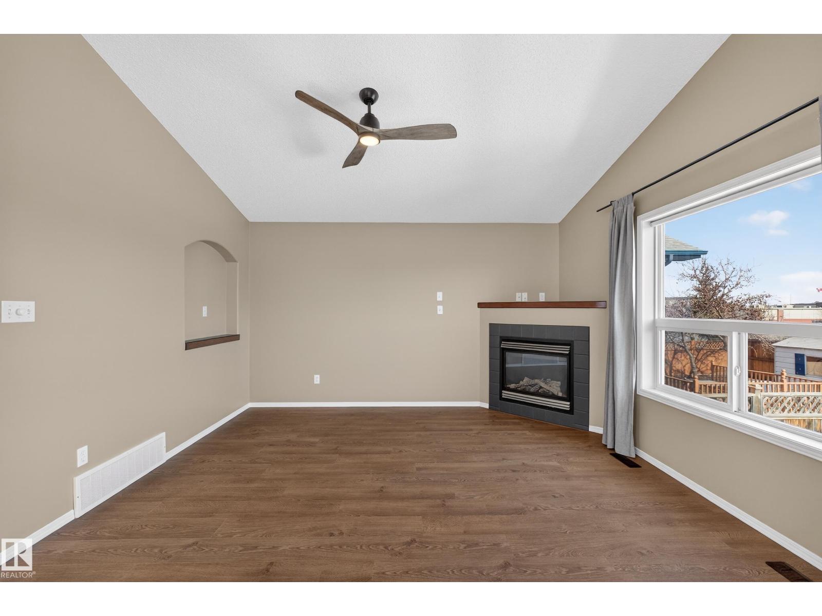 3779 18 ST NW, Edmonton