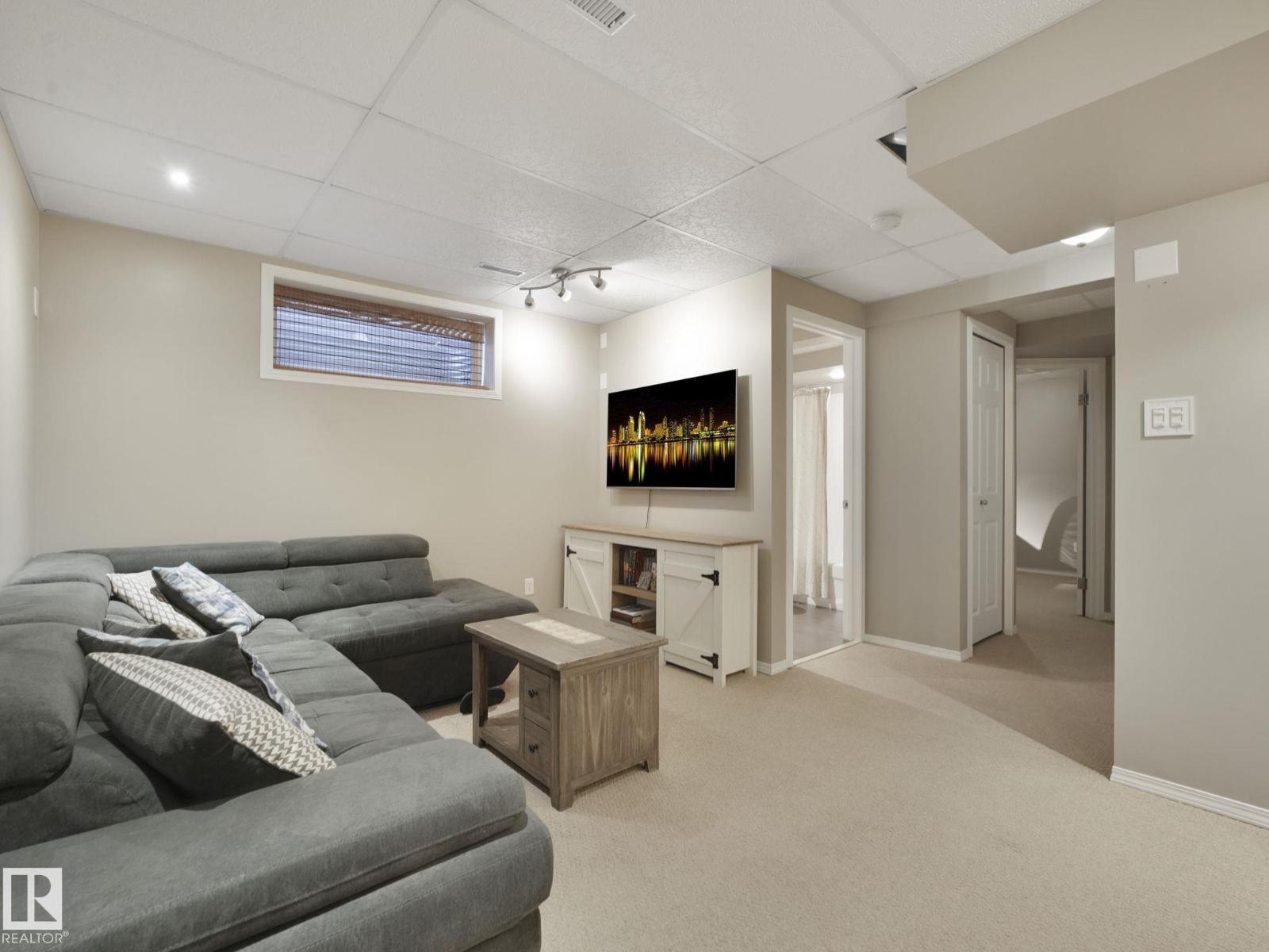 21360 88 AV NW, Edmonton