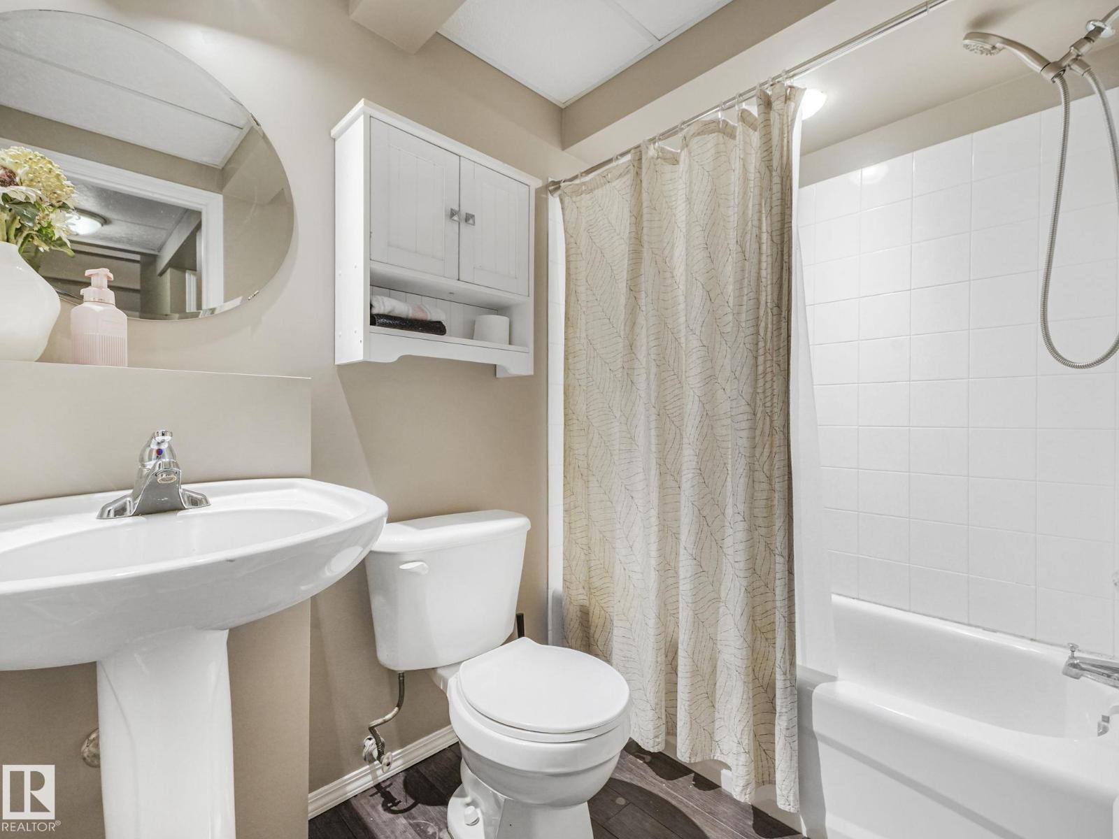 21360 88 AV NW, Edmonton