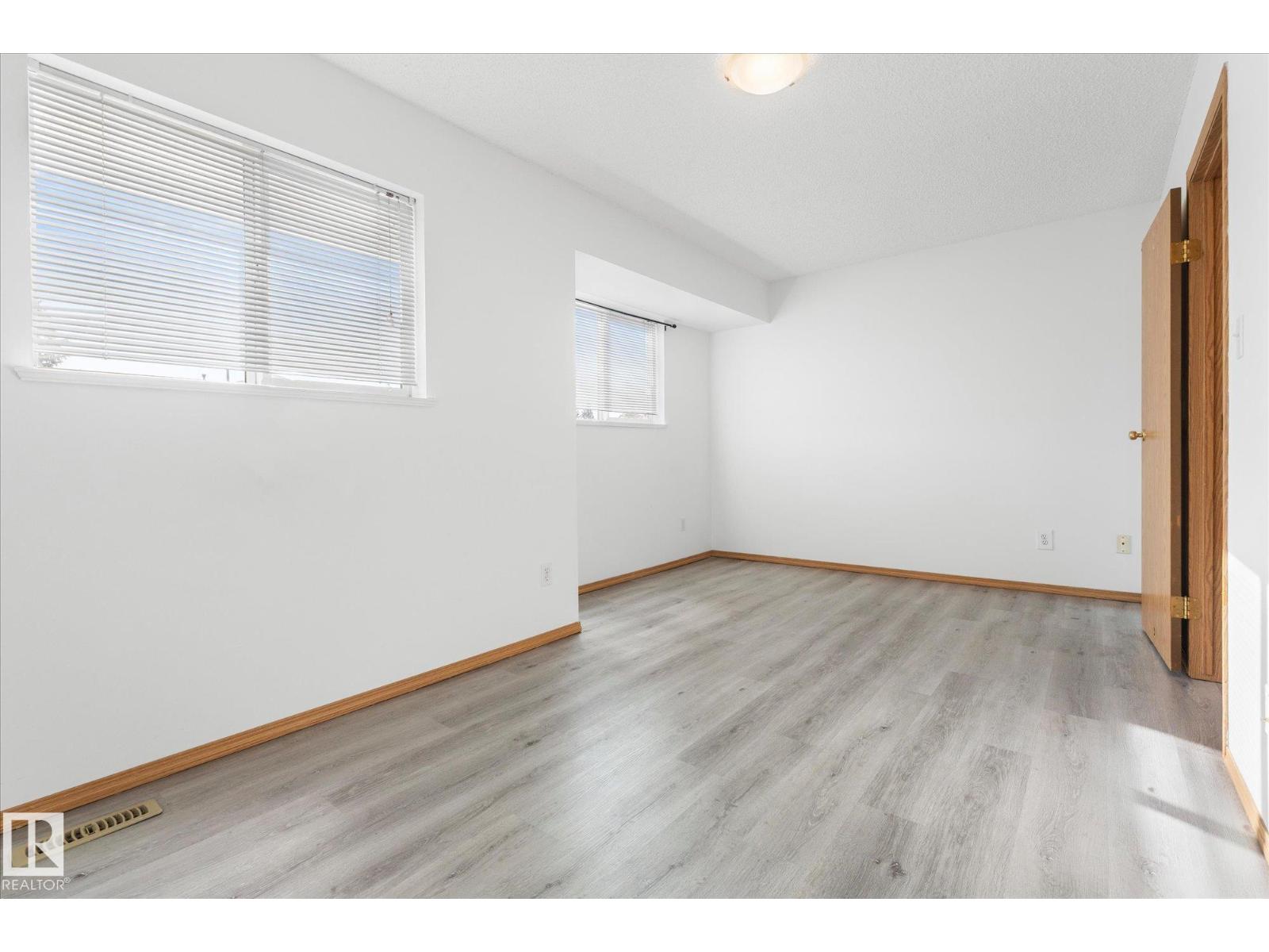 #805 610 KING ST - 20