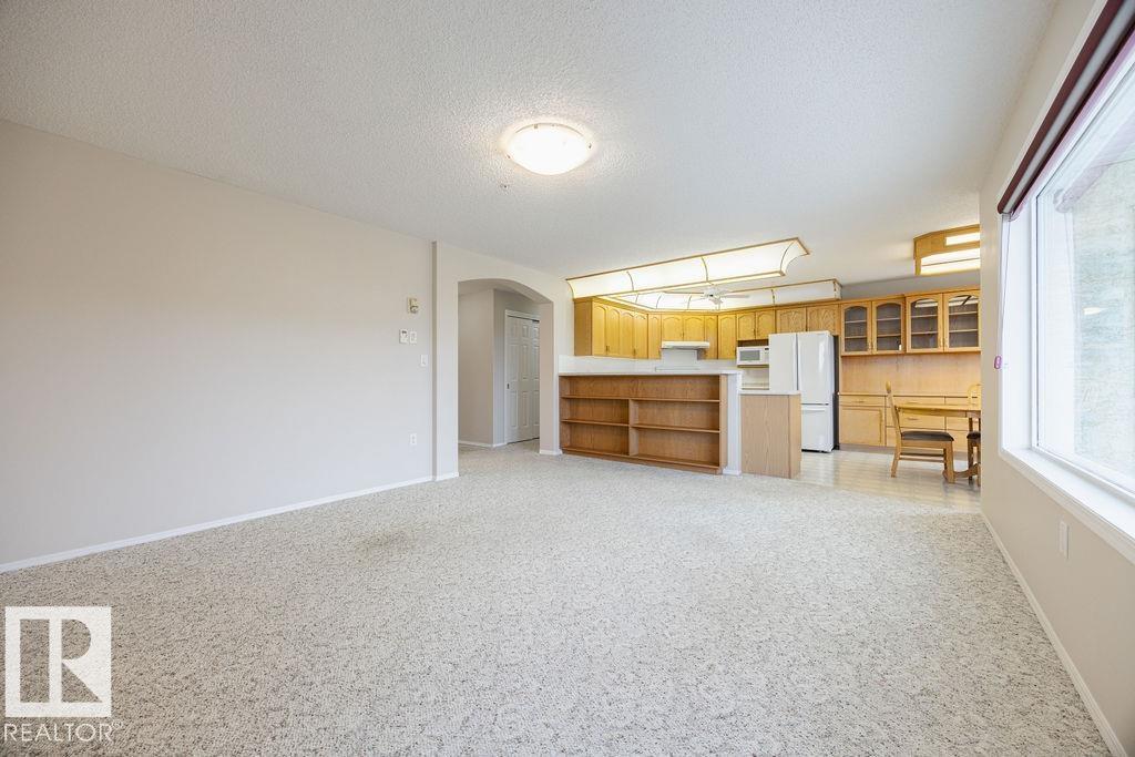 #302 69 Crystal LN, Sherwood Park