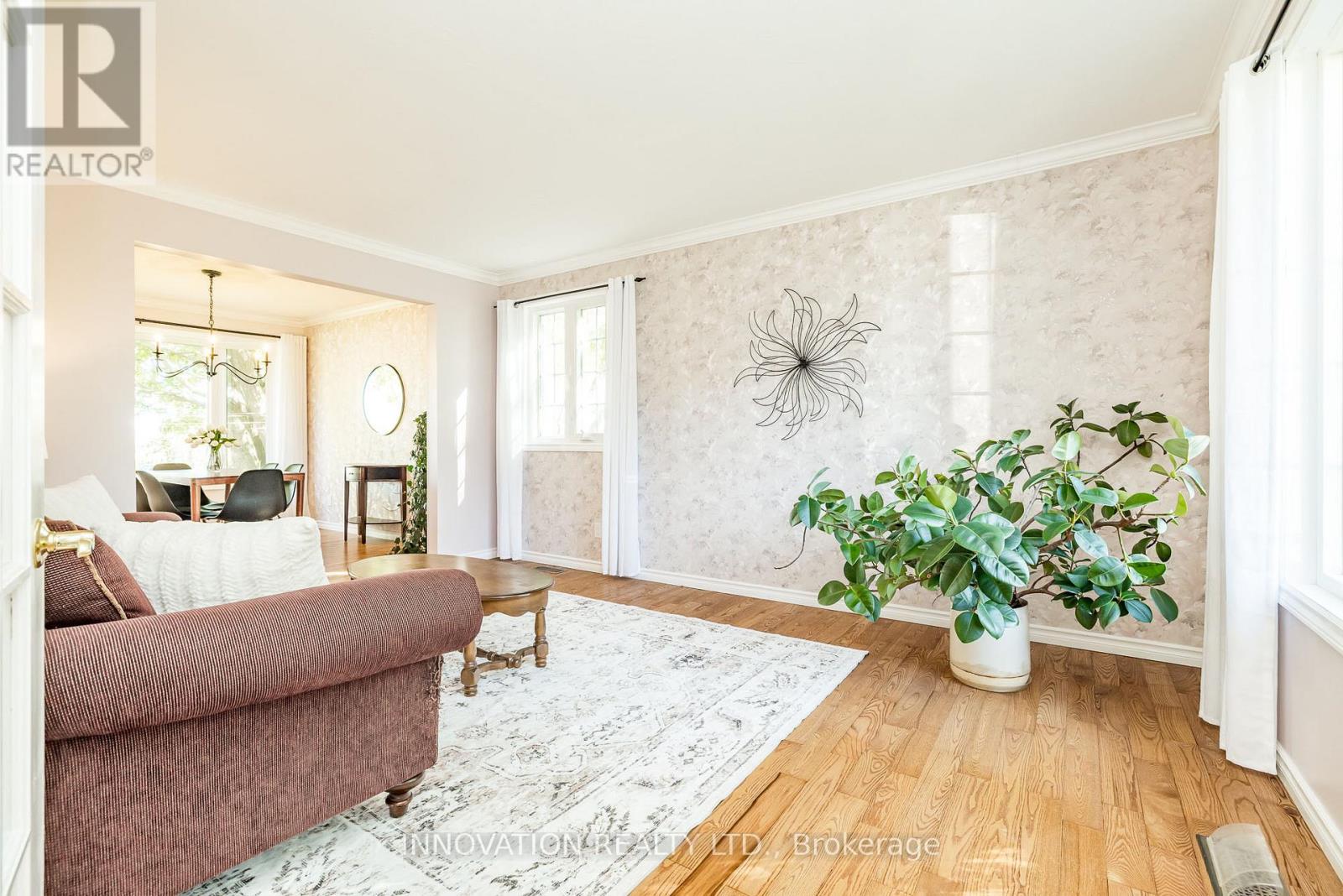 100 CANYON DRIVE - 6