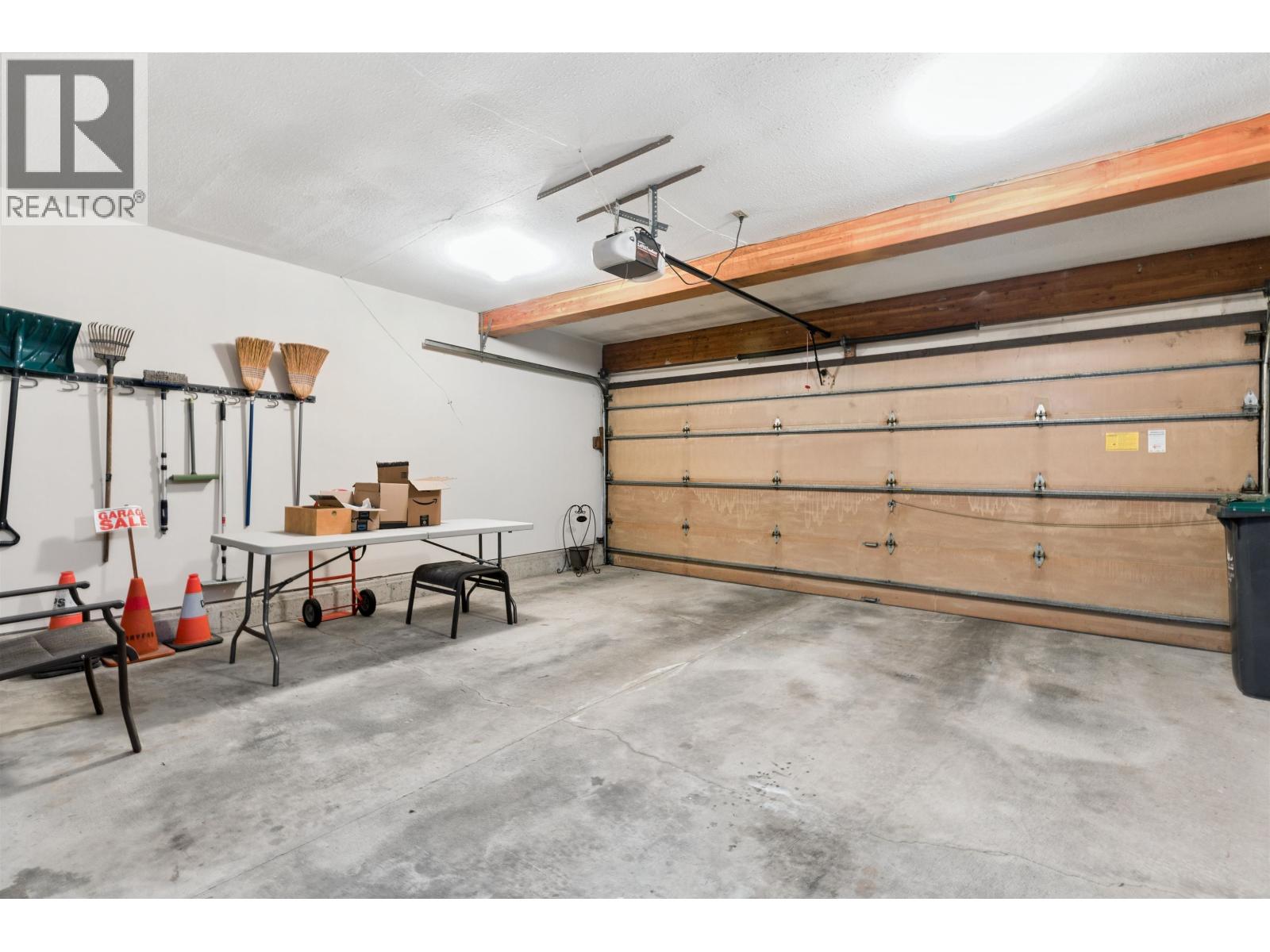 4306 NAUGHTON AVENUE, North Vancouver