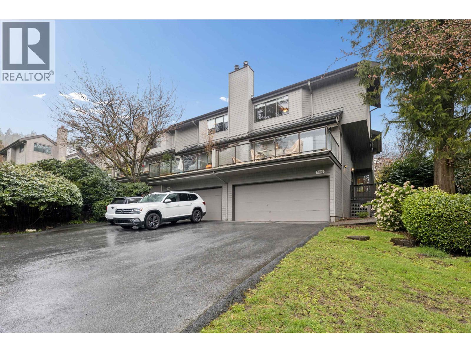 4306 NAUGHTON AVENUE, North Vancouver