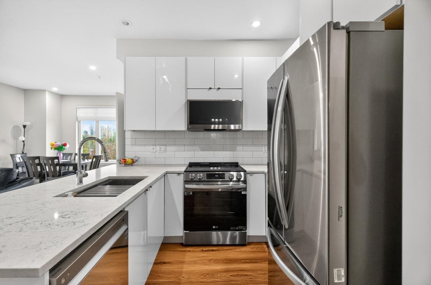 201 20081 68 AVENUE, Langley