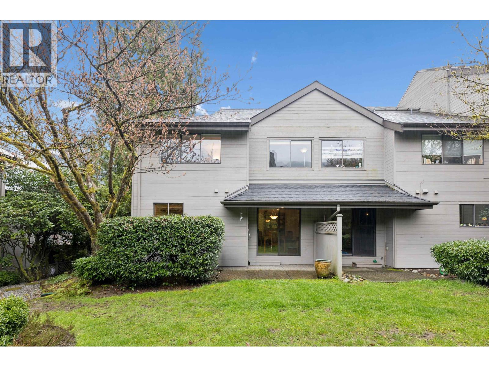 4306 NAUGHTON AVENUE, North Vancouver