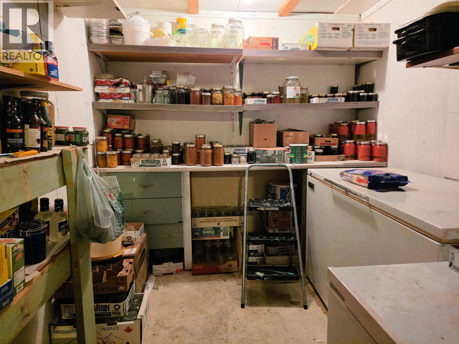 15 HARMON Crescent, Granisle