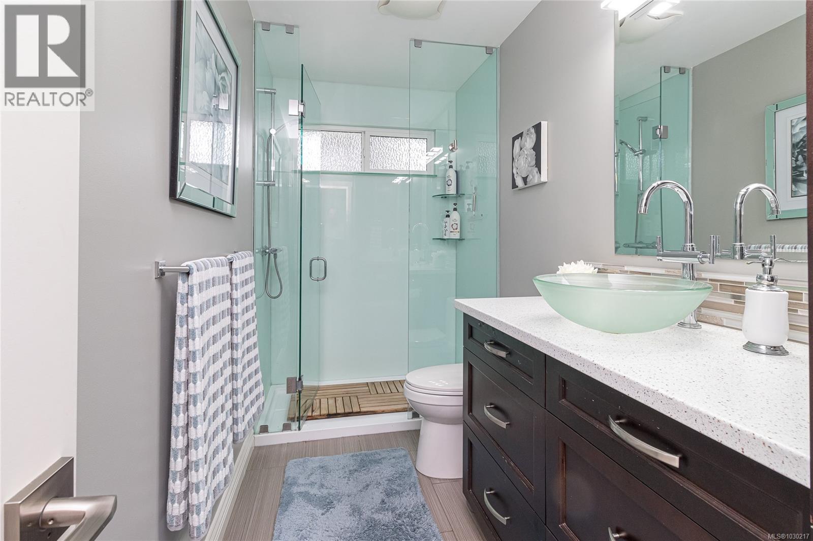 1894 SEABOARD CRES - 19