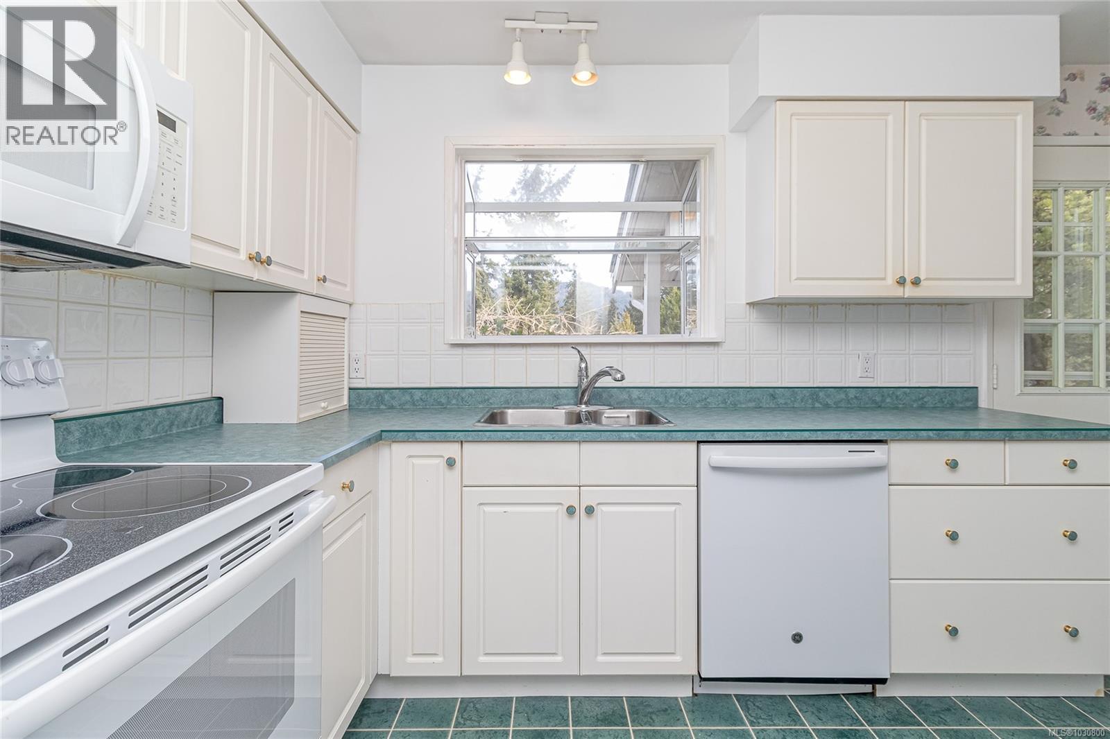 1655 Glen Rd, Cowichan Bay