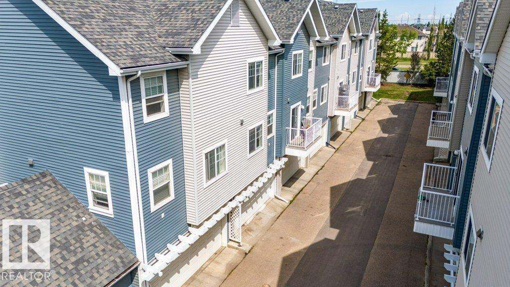 #41 8304 11 AV SW, Edmonton