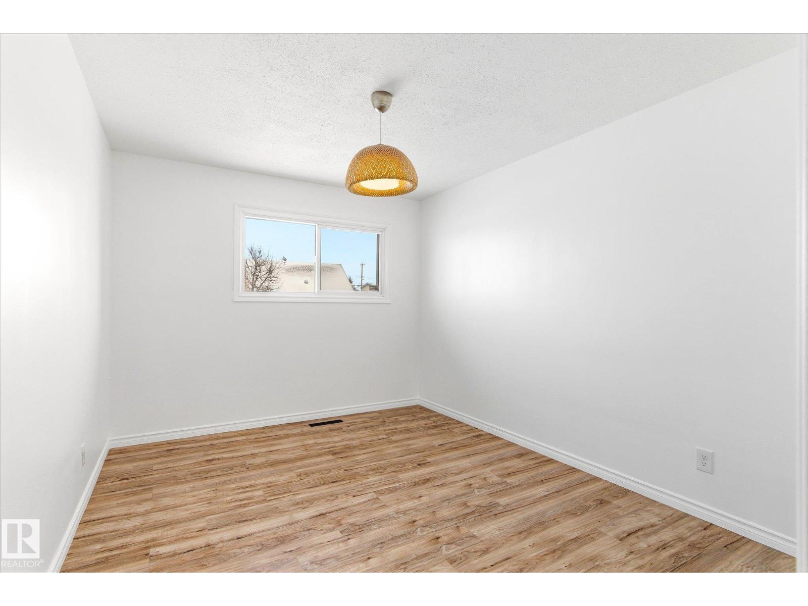 12823 81 ST NW, Edmonton