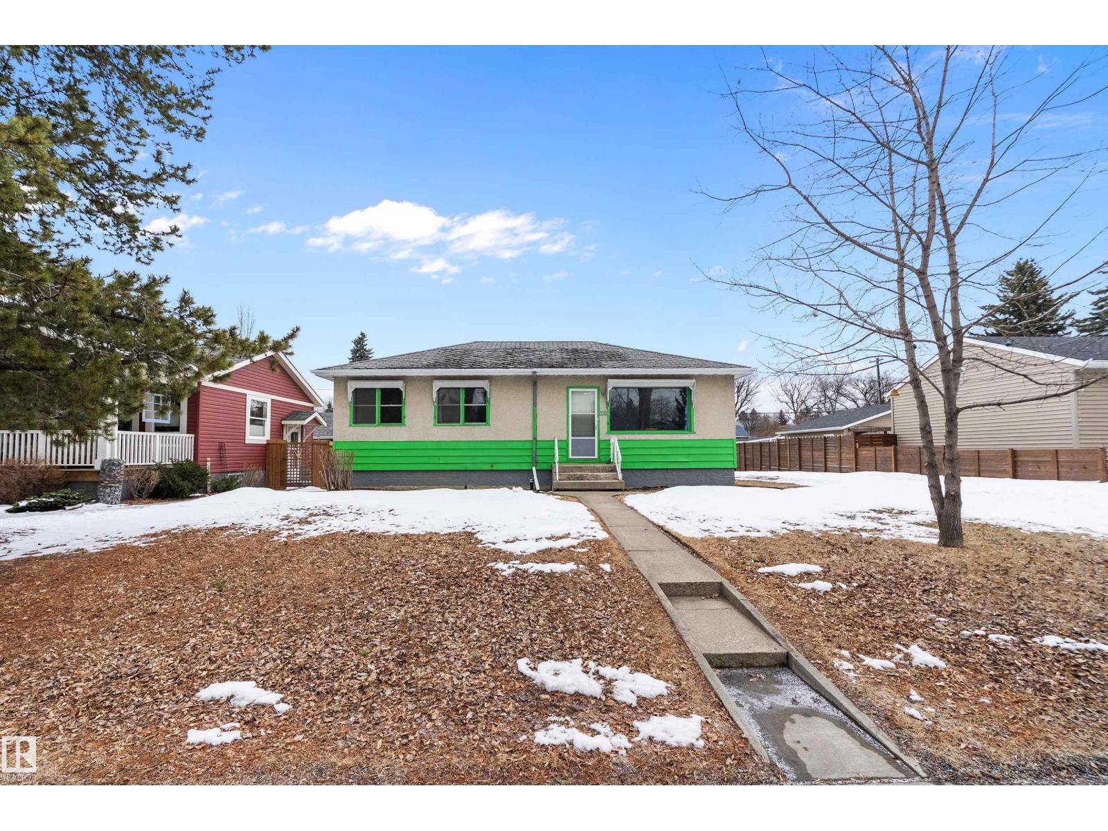 7720 85 AV NW, Edmonton