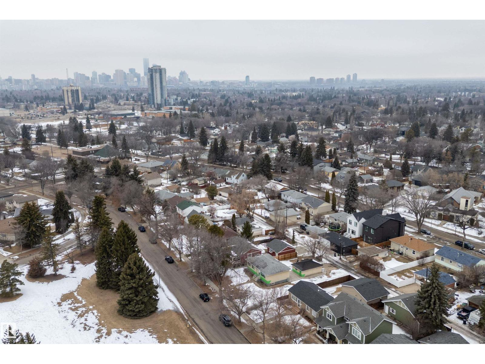 7720 85 AV NW, Edmonton