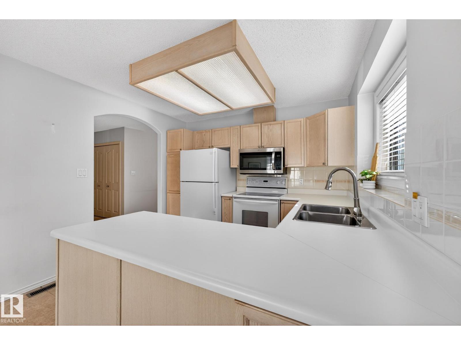 156 OEMING RD NW, Edmonton